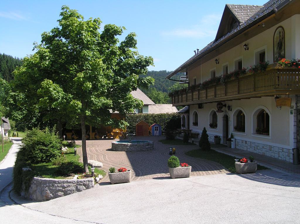 Guest House Kveder Škofja Loka Εξωτερικό φωτογραφία