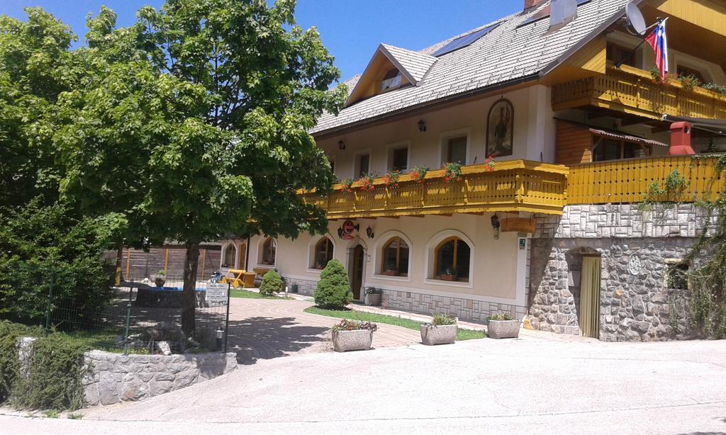 Guest House Kveder Škofja Loka Εξωτερικό φωτογραφία